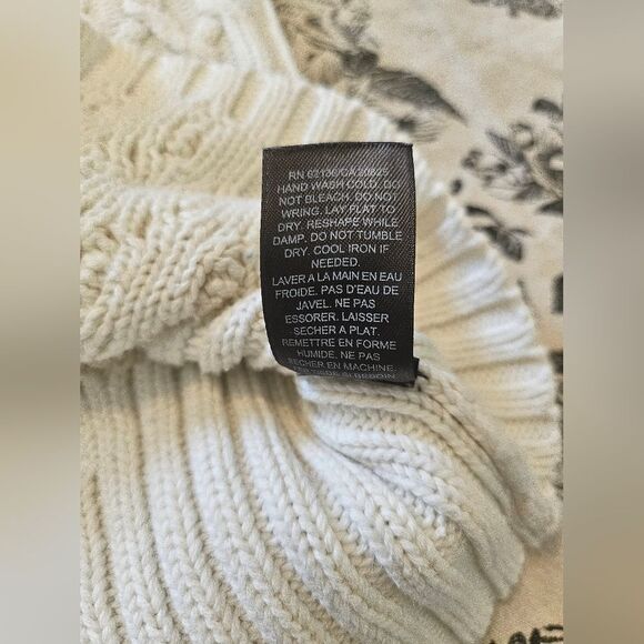 Guess Cream Cable Knit Sweater - Picture 10 of 12